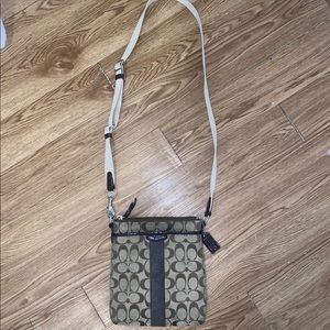 Shades Of Brown/Beige  Authentic Coach New York Crossbody Zip Purse